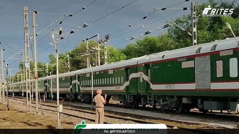 ভারত থেকে বাংলাদেশে এল ২০০ রেলকোচের প্রথম চালান
