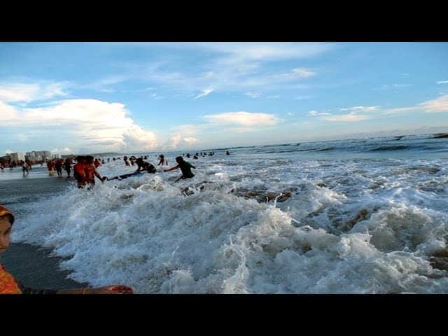 কক্সবাজারে সাগরে নেমে ৩ পর্যটকের মৃত্যু, নিখোঁজ ২