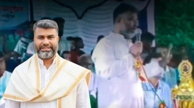 দল চেয়ারে বসিয়েছে তাই দলীয় লোকই প্রাধান্য পাবে: চুয়াডাঙ্গা জেলা প্রশাসক