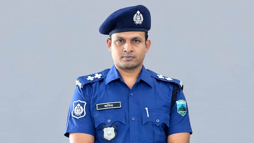 ছাত্রলীগ নেতাকে গ্রেপ্তারের পর এসআই প্রত্যাহার