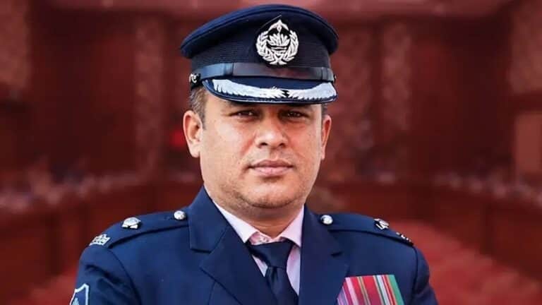 ভাইরাল অডিওর পর এবার রাষ্ট্রদ্রোহ মামলায় গ্রেপ্তার ওসি রাকিবুল!