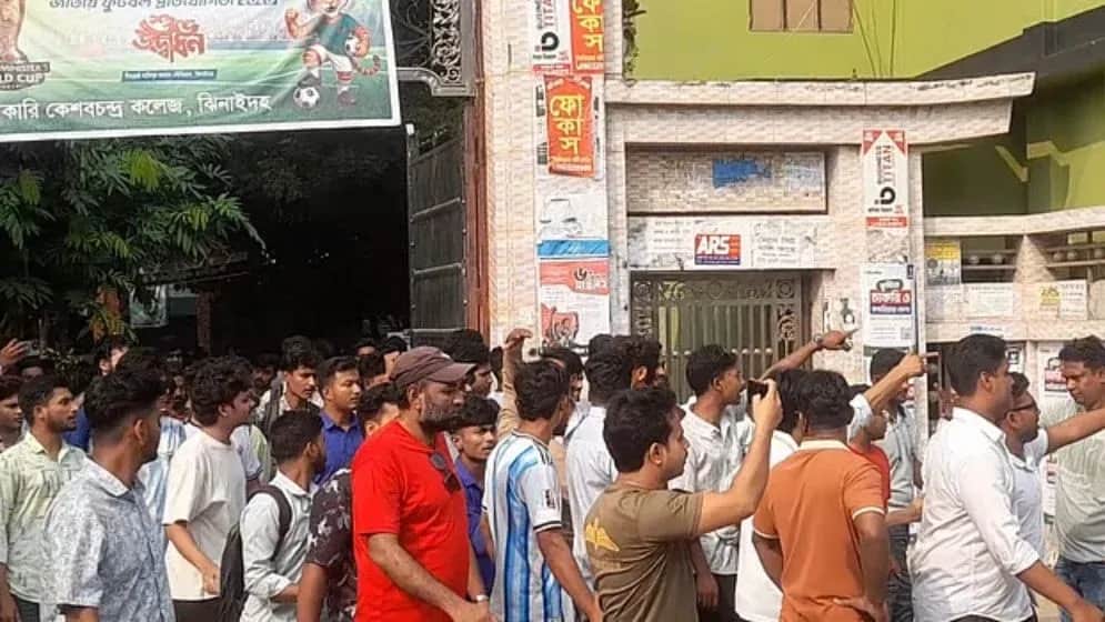 ছাত্রদল-শিবির উত্তেজনা, কেসি কলেজে পাঠদান বন্ধ