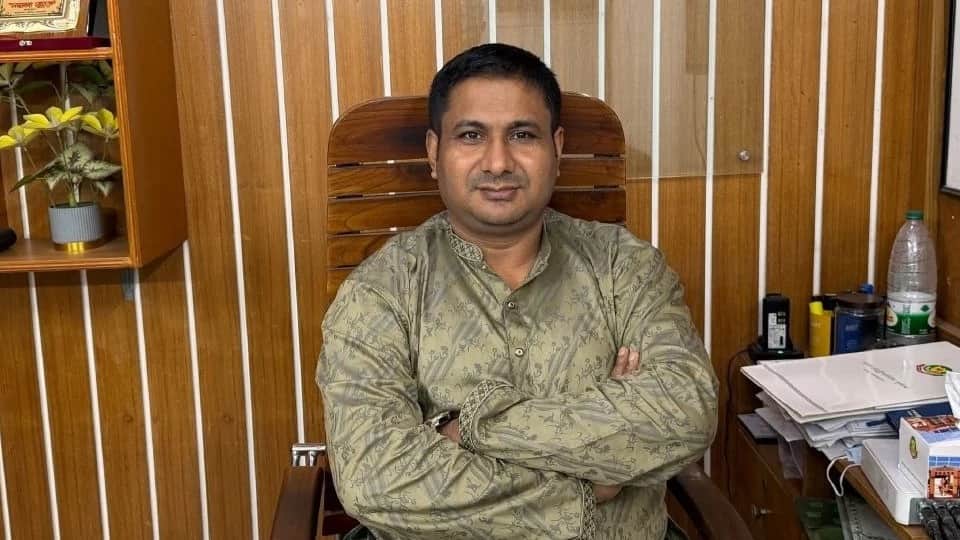বিএনপির কমিটি বিলুপ্তির পর আমিনুল হককে ফের আহ্বায়ক চেয়ে ওসির পোস্ট