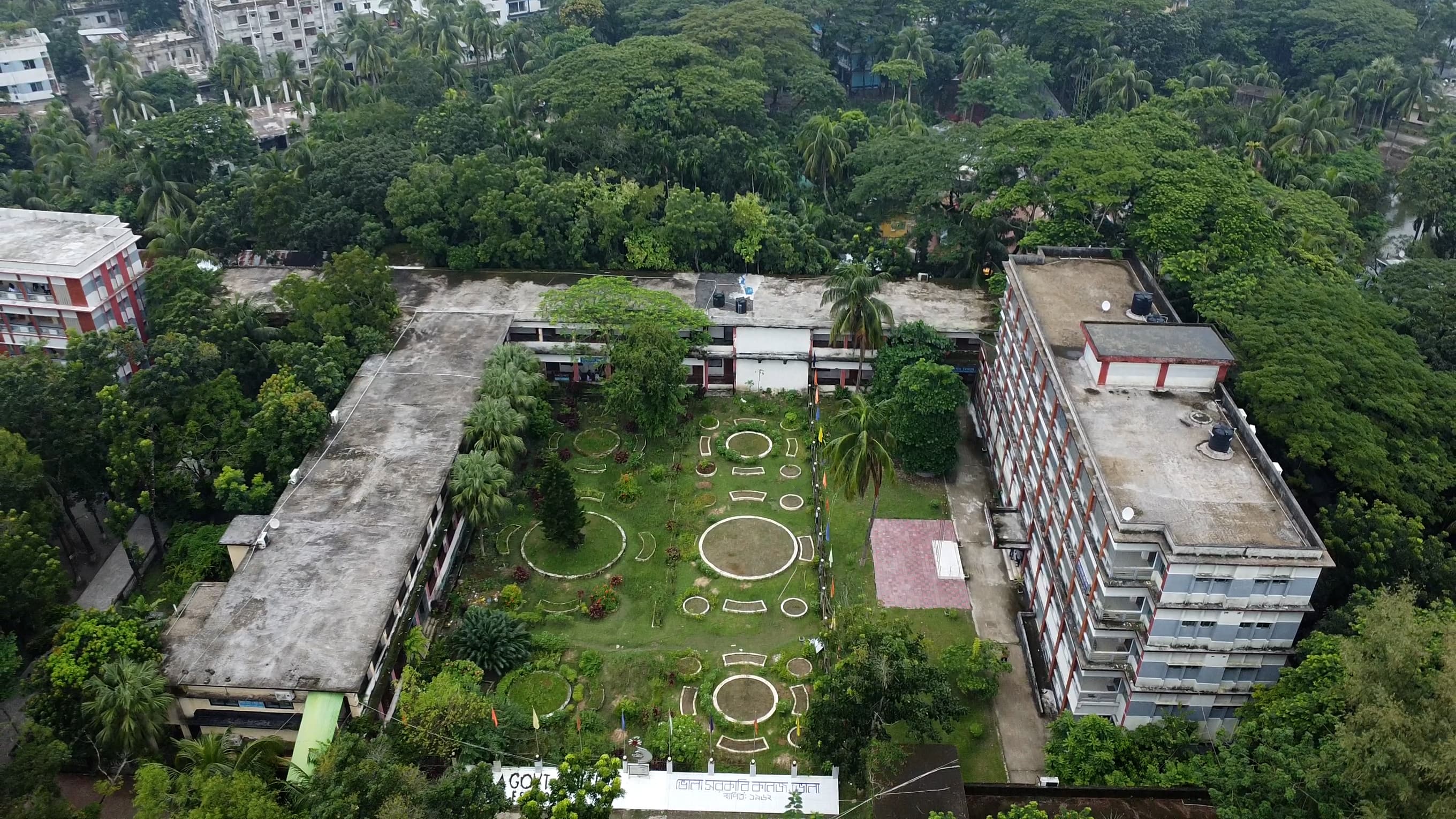 ৬৪ বছরেও অডিটোরিয়াম পায়নি ভোলা সরকারি কলেজ, প্যান্ডেলেই বড় আয়োজন