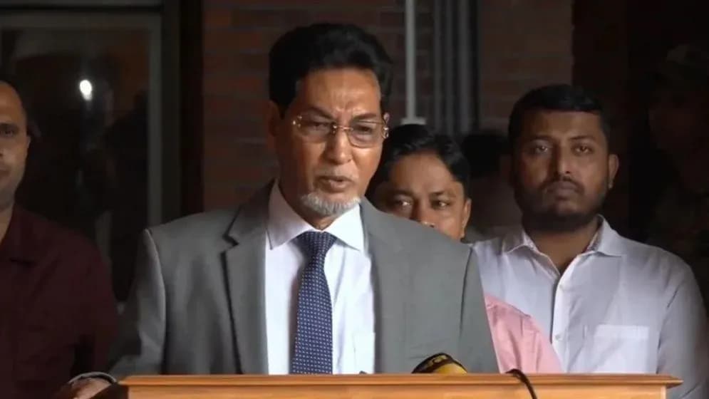 প্রধানমন্ত্রী সুবিধামতো সময়ে ভারতে যাবেন: চিফ হুইপ