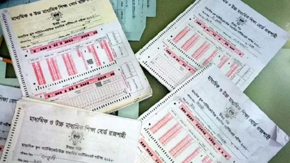 খাতা মূল্যায়নের ভুলে শাস্তির মুখে ১,৬৮৪ পরীক্ষক
