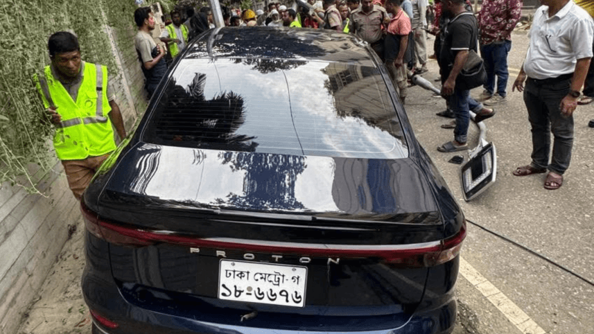 বারিধারায় গাড়িচাপায় মৃত্যু: আটক কিশোরের নাম নেই মামলায়