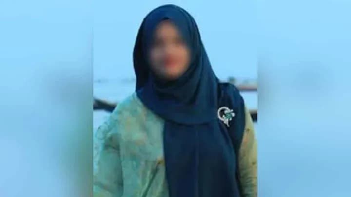 ভাই বিএনপির এজেন্ট ছিলেন, পদ আছে স্বামী-শ্বশুরেরও নিয়োগ না পেয়ে সুমাইয়া