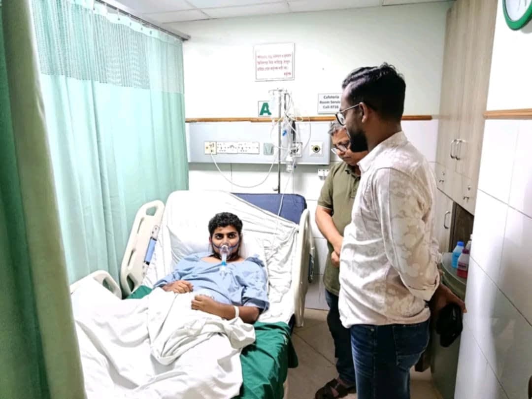 নীলের সুস্থ হয়ে বাসায় ফেরা, পাশে থেকে প্রশংসায় জবি ছাত্রদল নেতা রুমি