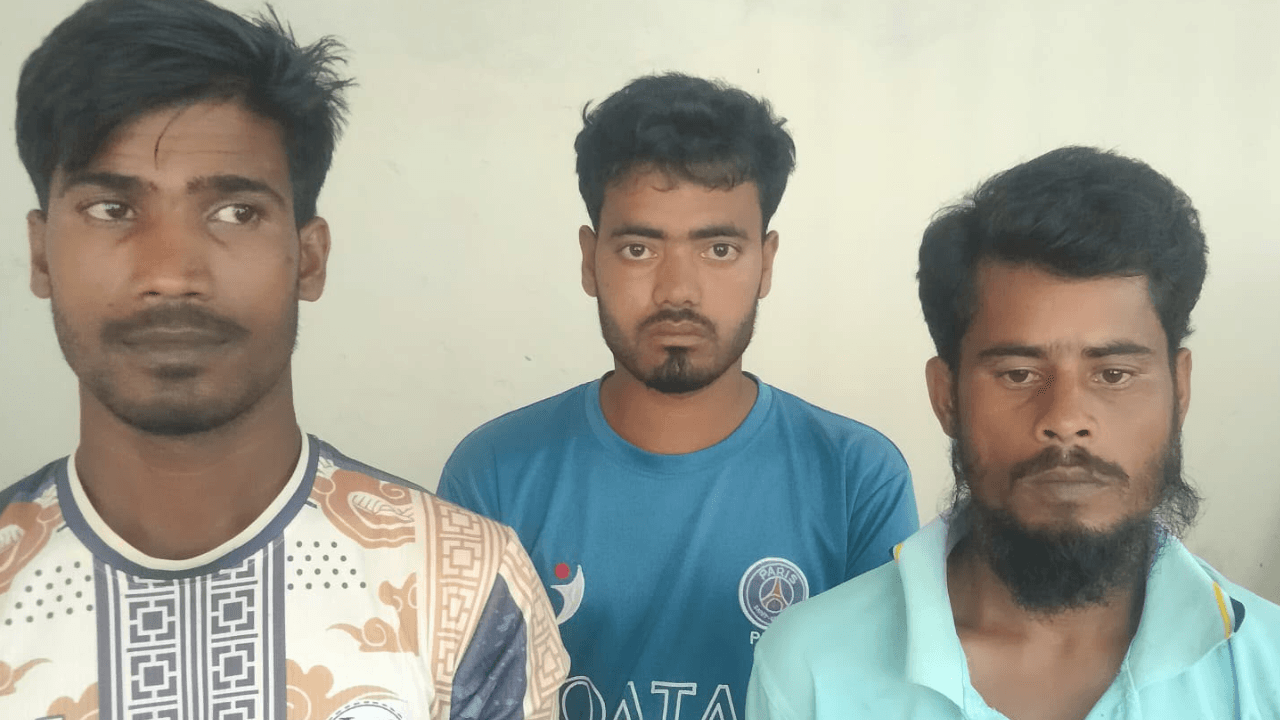 নেত্রকোণায় প্রেমের ফাঁদে ফেলে  তরুনীকে গণধর্ষণের অভিযোগে তিন যুবক গ্রেপ্তার 