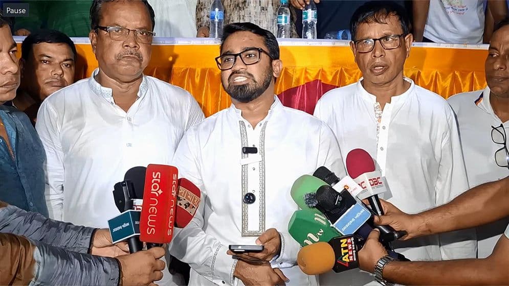 আ. লীগকে সঙ্গে নিয়ে সরকার পতনের স্বপ্ন দেখছে জামায়াত-এনসিপি: রাশেদ খাঁন