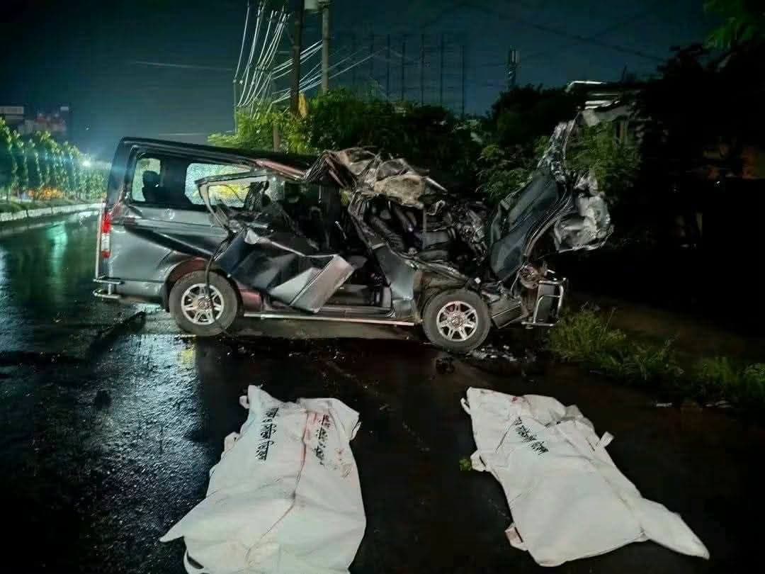 কর্ণফুলীতে কাভার্ড ভ্যানের ধাক্কায় এক পরিবারের তিনজনসহ নিহত ৪