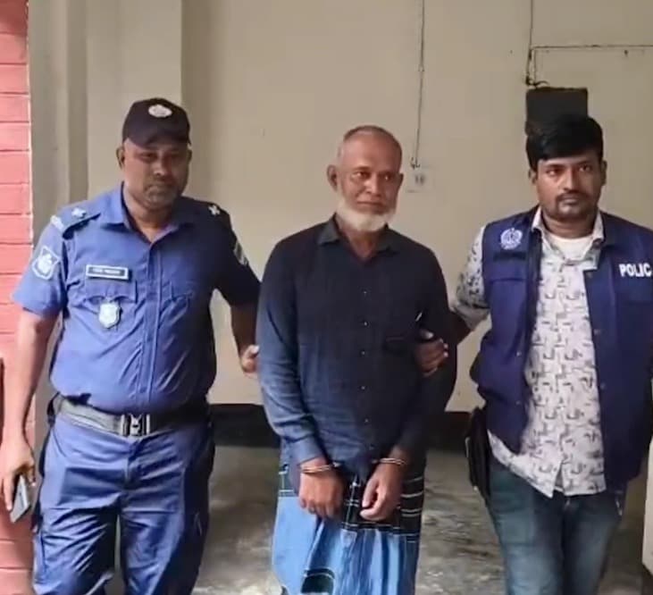 শার্শায় বিশেষ অভিযানে ১৮পিচ স্বর্ণ ও মটরসাইকেলসহ একজনকে আটক করেছে পুলিশ ।