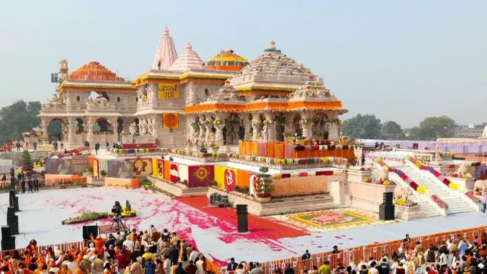 রামমন্দিরে ৪ কোটি রুপির চেক, অ্যাকাউন্টে ৩