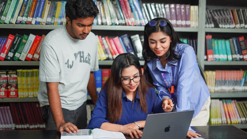 ক্যারিয়ারমুখী শিক্ষা ও গবেষণায় সম্ভাবনার নতুন দিগন্ত স্টামফোর্ডে
