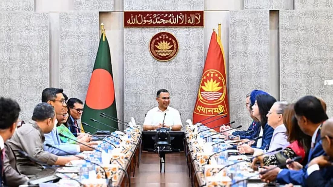 বিনিয়োগ সম্ভাবনা নিয়ে প্রধানমন্ত্রীর সঙ্গে যুক্তরাষ্ট্রের ব্যবসায়ী প্রতিনিধিদলের বৈঠক