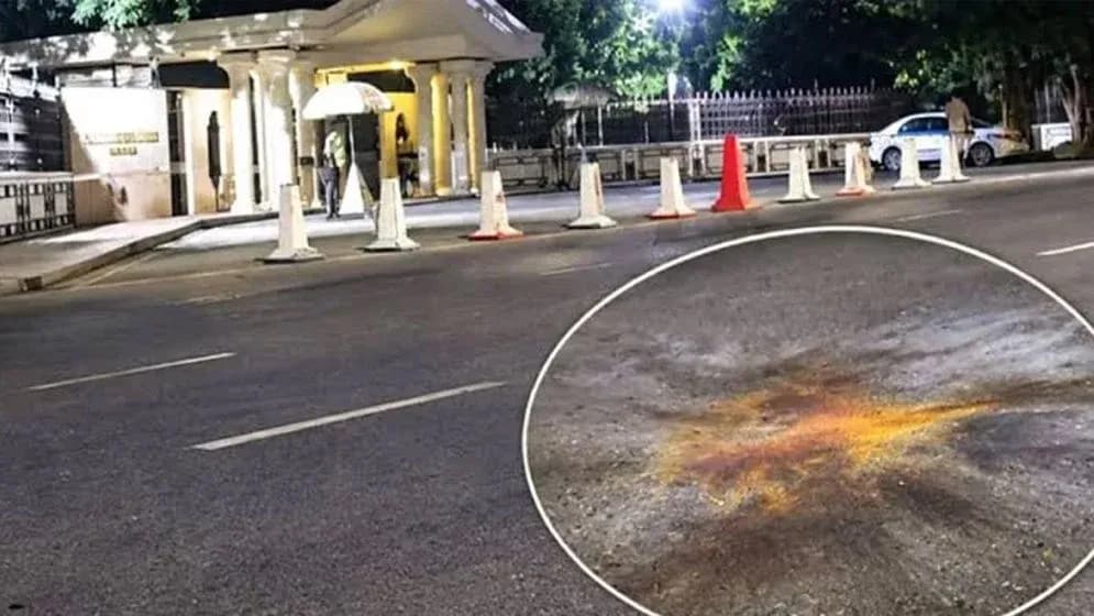 প্রধানমন্ত্রীর কার্যালয়ের সামনে ককটেল নিক্ষেপের ঘটনায় আটক ৩