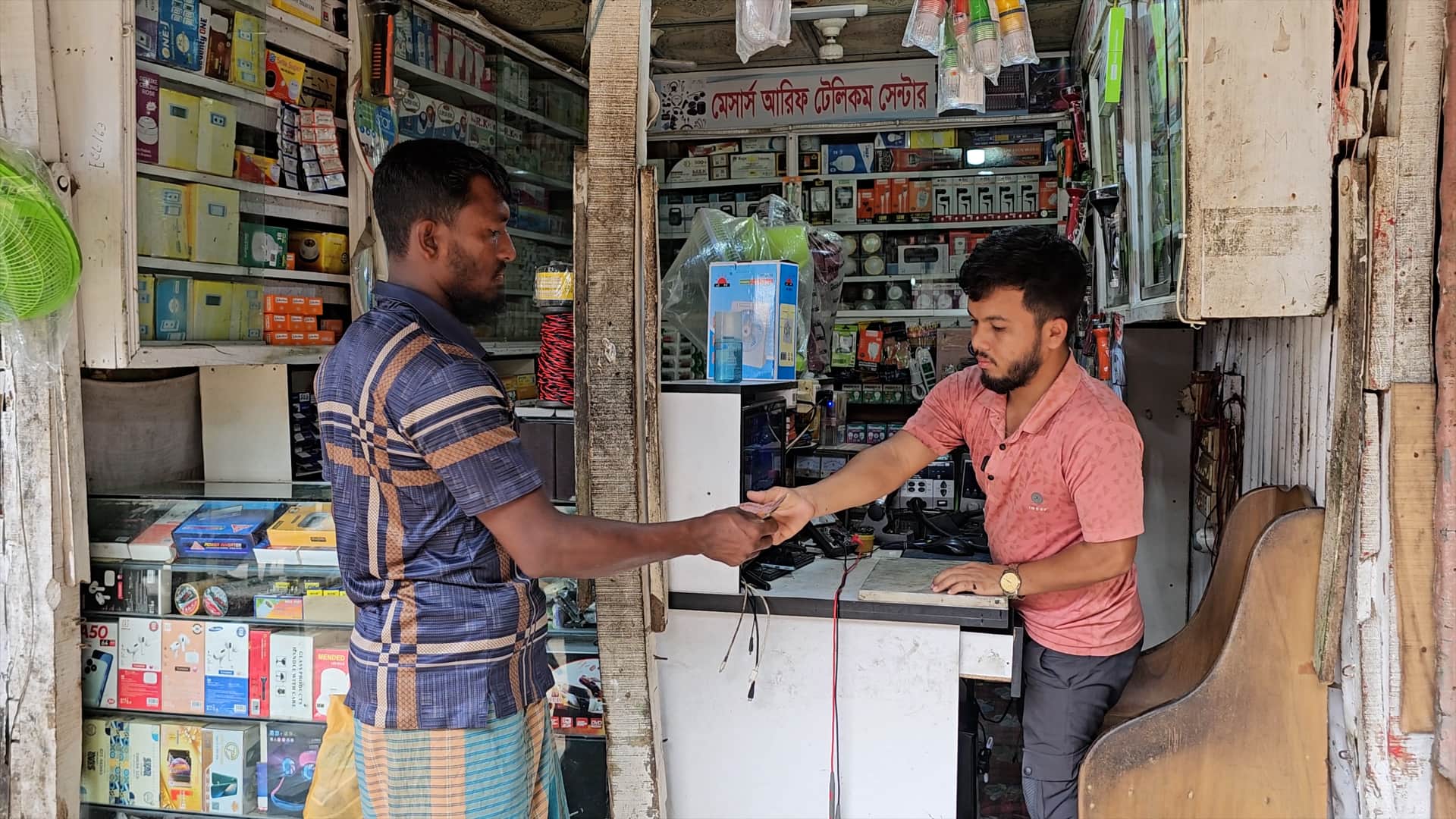 ষষ্ঠ শ্রেণির পরই পড়াশোনায় ইতি, প্রশিক্ষণে বদলে গেল আরিফের জীবন!